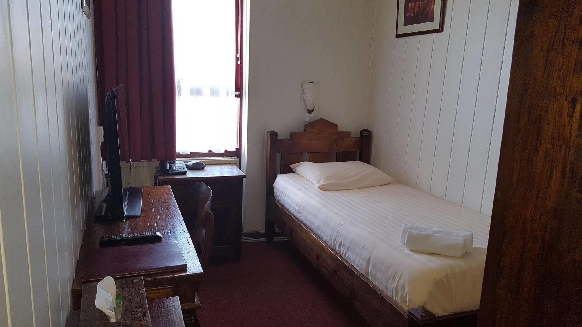 Hotel Wienerhof เดนเฮลเดอร์ ภายนอก รูปภาพ